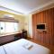 Triple Trees Hotel