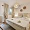 Pikarin rooms B&B