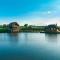 GuestHouse on the Lake with Bathhouse 70 km from Kiev