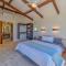 Villa Topaz Above West Bay with 360 Degree Views!