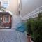 ATHENIAN YARD SUITES