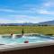 Teton Harmony by KABINO Hot Tub Pool Table Fire Pit Mtn Views 2 Levels 2 Living Rooms WiFi Grill - Driggs