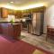 Shepherd Mountain Inn & Suites - Pilot Knob