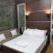 Antonios Place, 3 mins to Mactan Airport, Fast Internet, Netflix, Pool, Gym