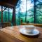 LivingStone Ojuven Treehouses