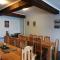 Hostal La Base