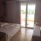 Dimis Studios and Apartments