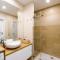 M&R Apartament Airport&Business DeLuxe Cybernetyki 17 - underground garage - free WiFi - Netflix - air conditioning - self check-in, close by Chopin Airport