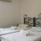 Gefyra Rooms