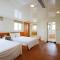 Lion Hotel