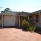 Foto: 1/4 Huntly Close