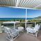15 Seaview Street