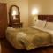 Aurelia Garden Gold B&B