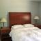 Foto: Easylife Short Term Rental-Square One by Elevate Rooms 9/13