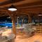 16 Lakes Hotel