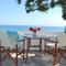 Hatzidakis Beach Retreat