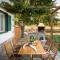 Pratsas House