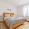 S&I Peaceful Holiday Home With Pool & Jacuzzi