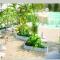 OCEAN GARDEN APARTMENT WITH SEAVIEW. OCEAN GARDEN APARTMENT WITH SEAVIEW.