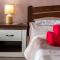LeoApart near Rynok Square with 2 bedroom with balcony