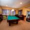 Luxury 6Br Solitude Village- Indoor Bball Court, Private Tub Home