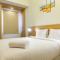 Comfy Studio Mustika Golf Apartment By Travelio