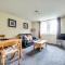 Charming 1 Bed Apartment with Castle View - Edinburgh