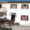 Apartment PARENZANA, little row HOUSE with big green yard in central Istria
