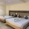 Hotel Temple City