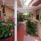 Tropical Villas Of Venice Beach