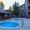 Summit 110 Apartment