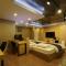No.1 New Yorker Hotel