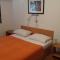 Apartments and Rooms Mofardin