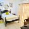 Chupaflor - Alexander Luxury & Executive Suites
