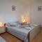 Apartments Folo
