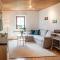 Lakeview Apartment