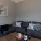 GreenStar Apartments - 2 Minute Walk away Into City Centre - 6 Individual Flats - Next to Abertay University - 1 Bed 2 Bed & 3 Bedroom Flats - Fully Equipped - Short - Mid - Long Stays Welcome