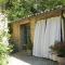 Les Acanthes
