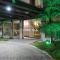 Vida Plaza Hotel