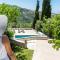 Siora Tanto Rustic Villa