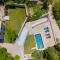 Siora Tanto Rustic Villa