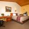 Flat Creek Inn