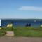 Seawinds Motel & Cottages