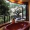 Thanda Safari