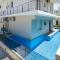 Sonja Beachfront Apartments