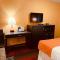 Howard Johnson by Wyndham North Bergen