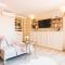 Malaga Centre Apartment with Parking