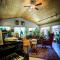 Shambhala Bed and Breakfast - Buckhorn