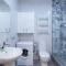 Wehost Apartment Near Liberty Square - by Wehost