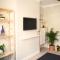 Charming Three Bed Home Near City Centre and Hospital